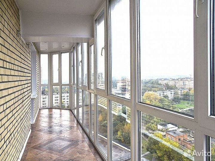 Пластиковая конструкция на балкон под заказ