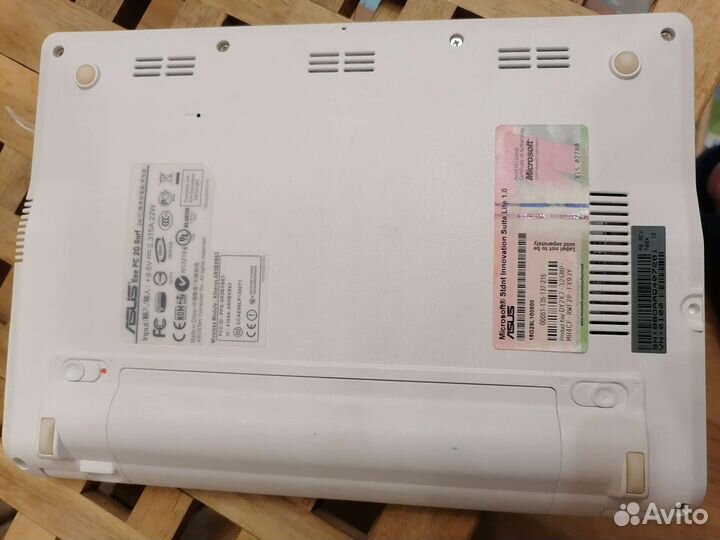 Нетбук Asus pc 2g surf