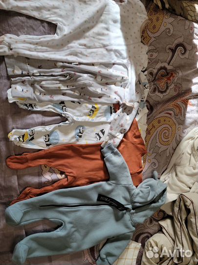Продам детские вещи