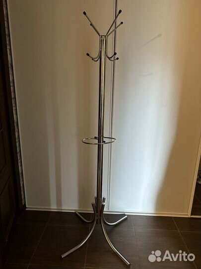 Вешалка в прихожую