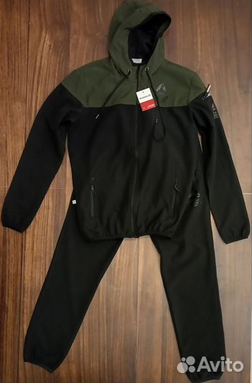 Спортивный костюм Reebok р46,48,52