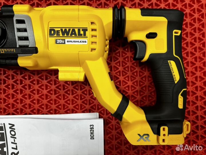 Перфоратор dewalt DCH263N