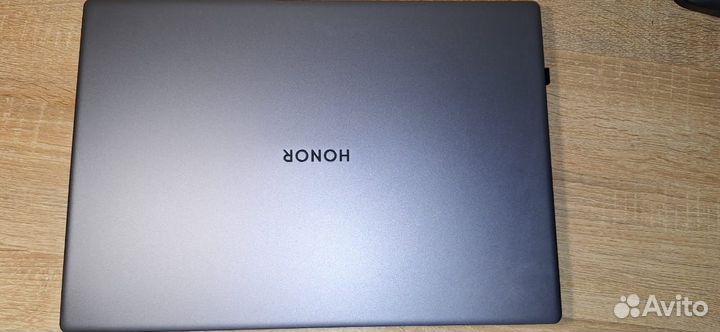 Ноутбук Honor