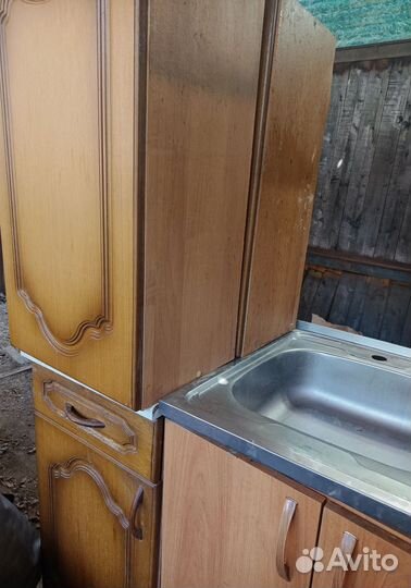 Продам кухонный гарнитуры бу