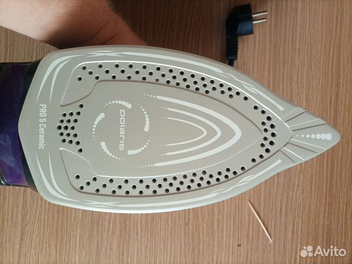 Утюг Polaris
