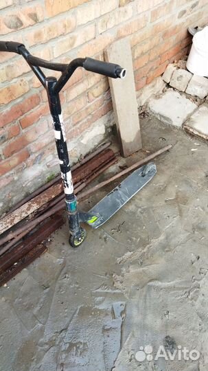 Трюковой самокат