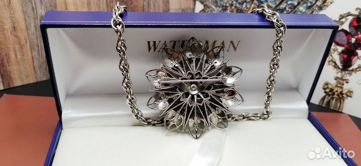 Кулон брошь геральдический стоящий Лев