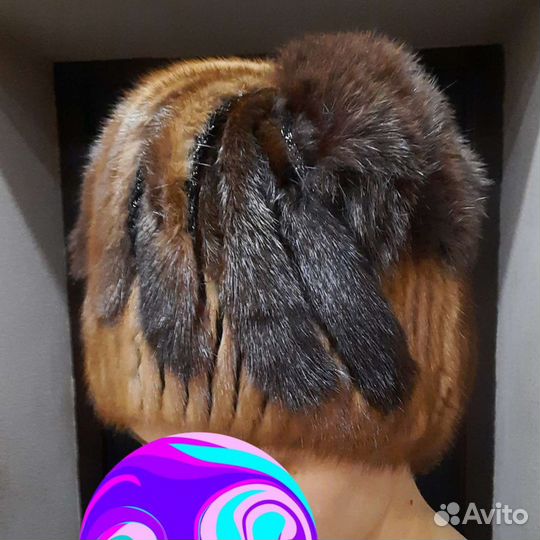 Женские меховые шапки