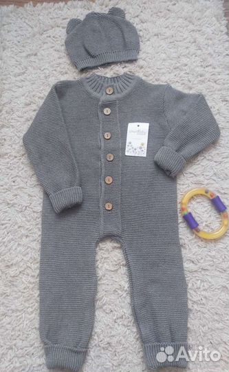 Вязаный комбинезон и шапочка