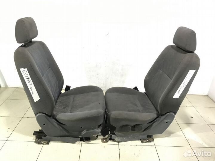 Сиденья передние комплект