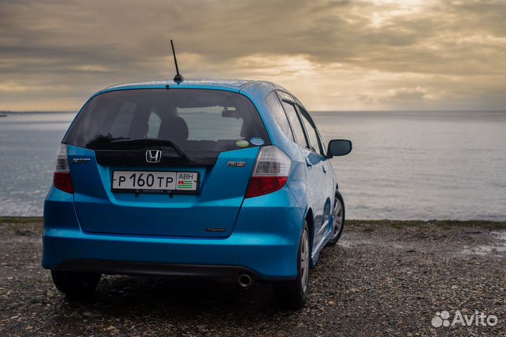 Аренда прокат авто Honda Fit