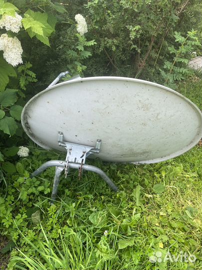 Антенна спутниковая