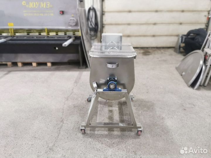 Маслобойка (маслоизготовитель)