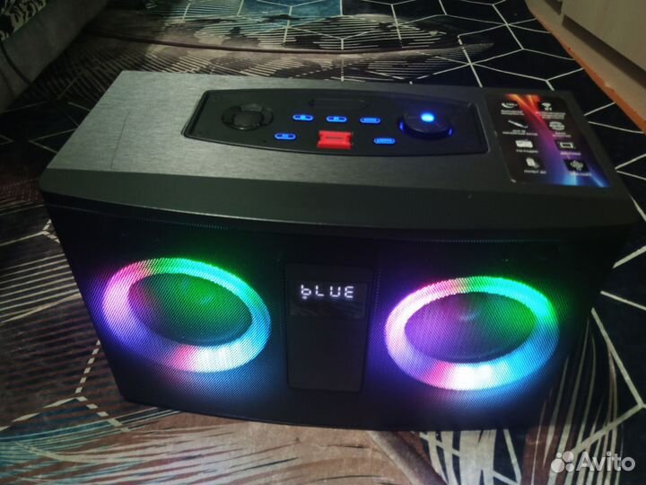 Музыкальная колонка с блютузом