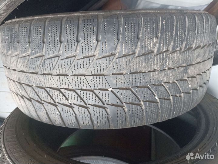 Triangle Snowlink TWT02 245/45 R18