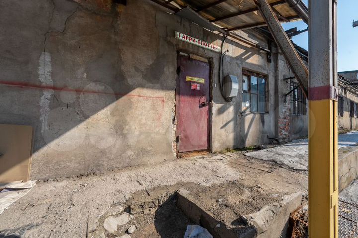 1954м² складской блок с офисами