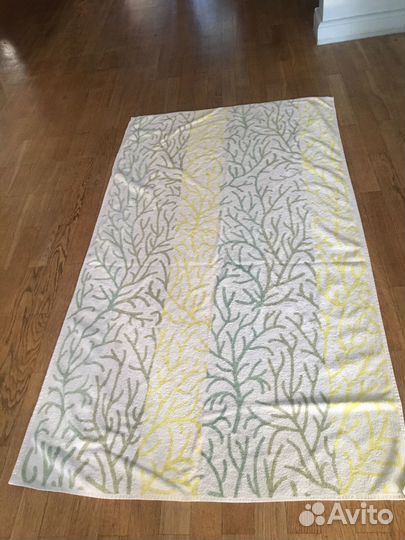 Пляжное махровое полотенце