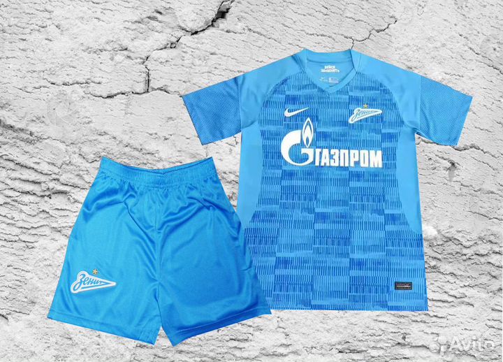 Зенит - футбольная форма (футболка и шорты)