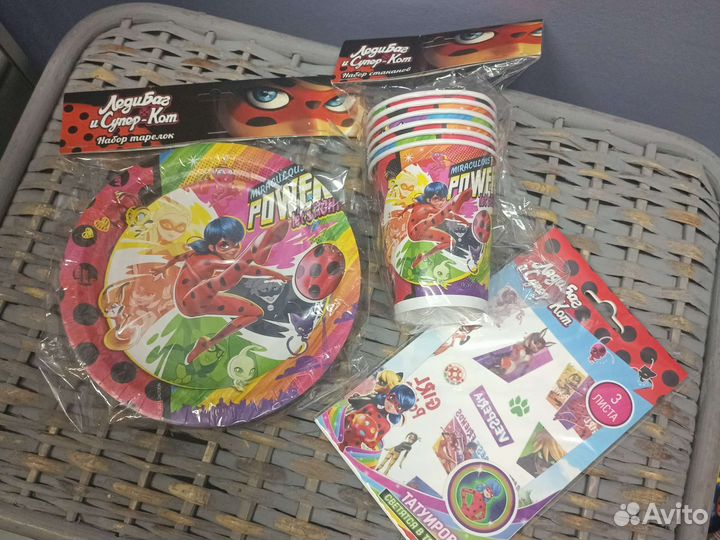 Набор одноразовой посуды + тату Ледибаг