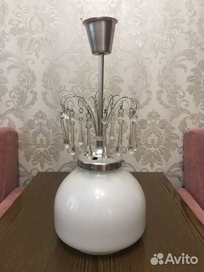 Люстра с хрустальными подвесками