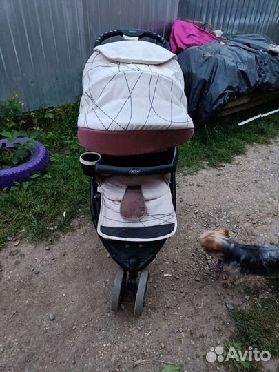 Прогулочная коляска