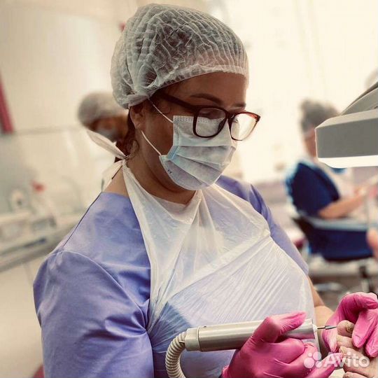 Медицинский педикюр/онихолизис/лак обычный/гель