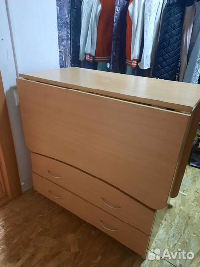 Стол книжка с ящиками