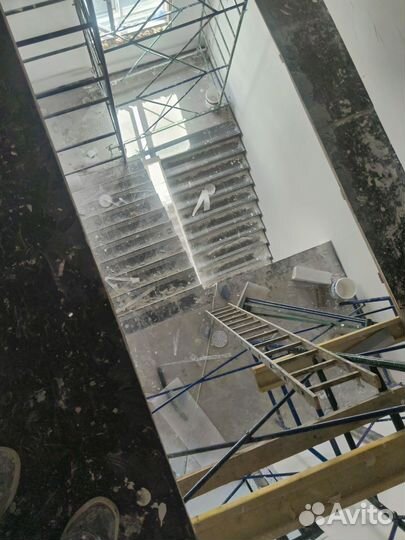 Бригада строителей