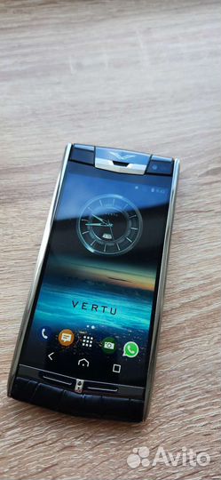 Vertu signature touch