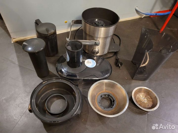 Соковыжималка Vitek 1614 ST