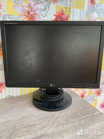 Монитор LG