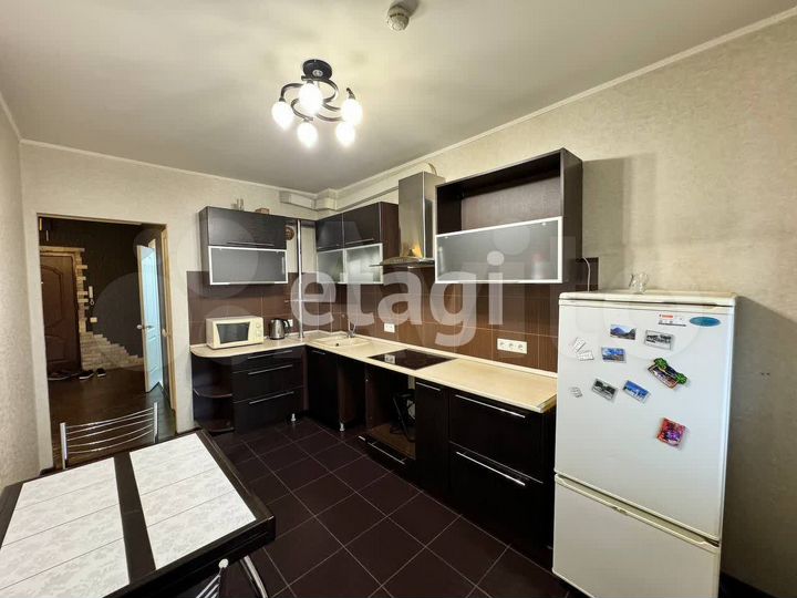 2-к. квартира, 54 м², 9/10 эт.