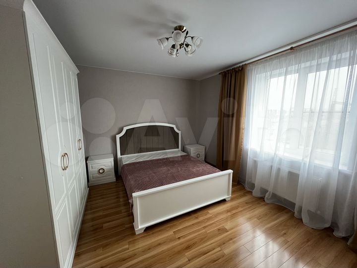 3-к. квартира, 88 м², 3/10 эт.