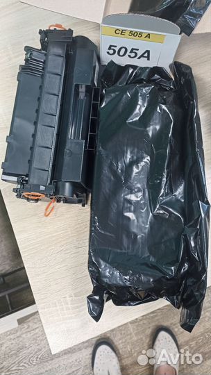 Продаю 2 новых картриджа к лазерному принтеру