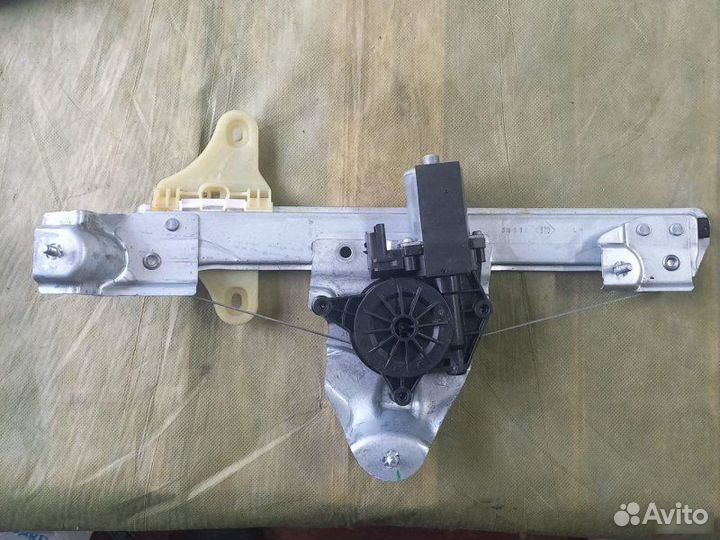 Стеклоподъемник задний левый Renault Arkana 2019