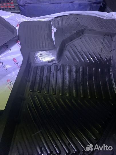 Автомобильные коврики резиновые для 