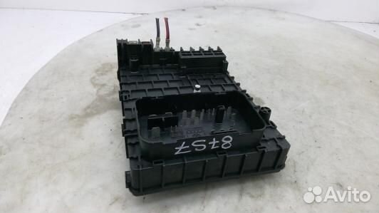 Блок предохранителей volkswagen passat B7 (87S07M1