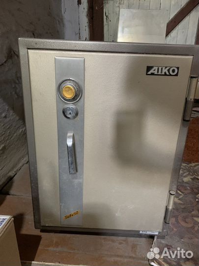 Сейф закрытый aiko