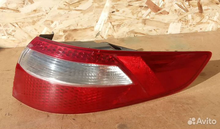 Фонарь задний правый Kia Rio седан 2013г
