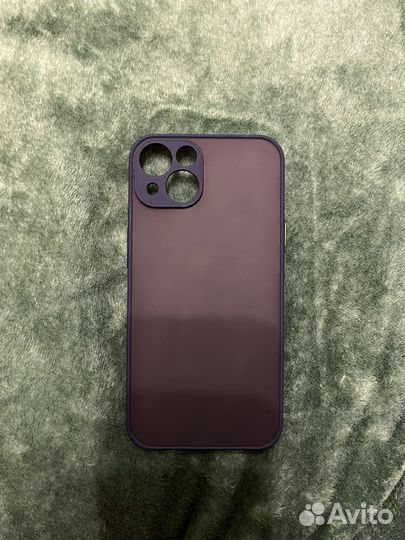 Чехлы на iPhone 13 (3 штуки)