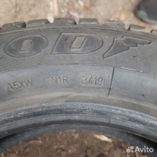 Goodyear Ultragrip 600 205/60 R16 96T