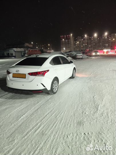 Hyundai Solaris 1.4 AT, 2020, 235 000 км