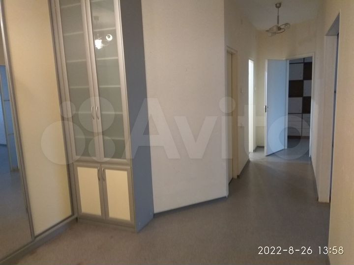 2-к. квартира, 77 м², 4/9 эт.