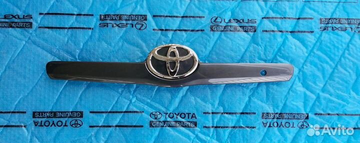 Накладка багажника Камри 40 серая Оригинал