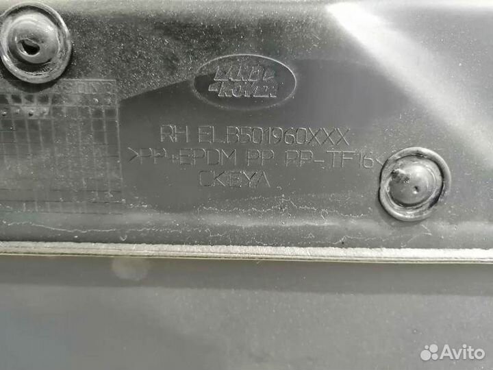 Обшивка задней правой двери Range Rover Sport 1