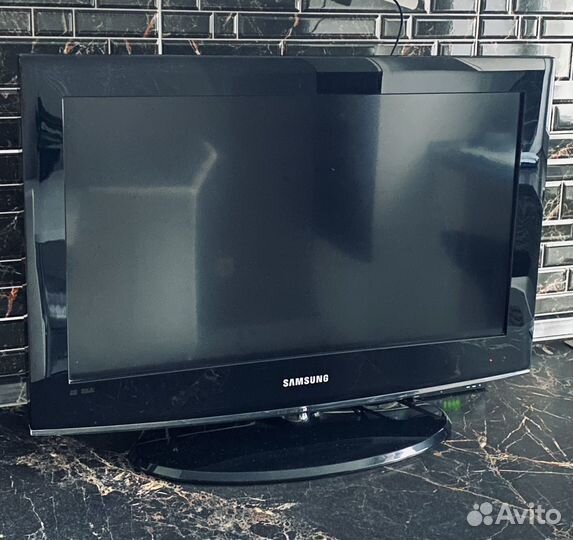 Телевизор samsung