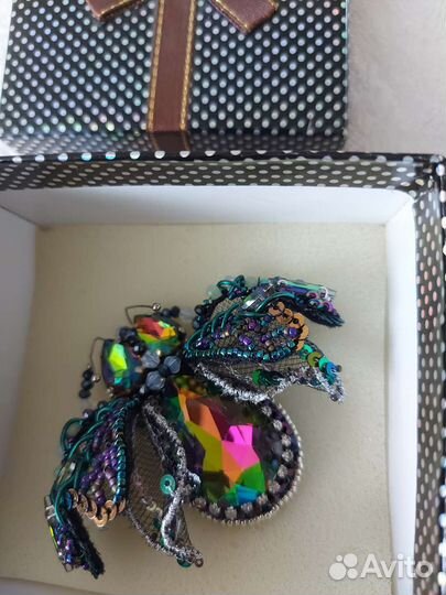 Брошь винтажная, Шмель