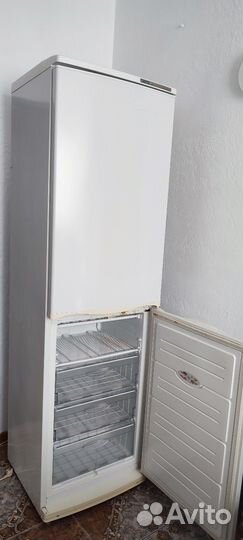 Холодильник атлант бу