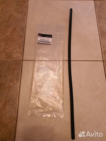 Резинка щетки стеклоочистителя Mitsubishi