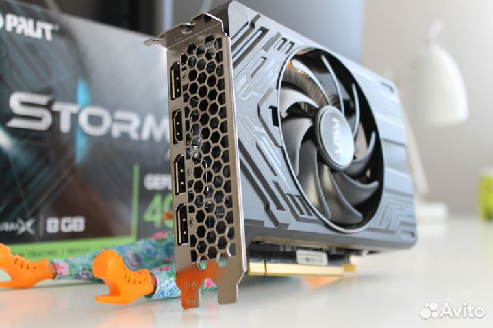 Видеокарта Palit StormX 8Gb RTX4060 гарантия